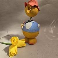 gul-lyseblaa-candy-container-roed-hat-pap-gammel-paaskepynt